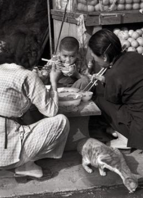 共用餐桌，共享時光｜Shared Moments, Shared Meals, 1950s